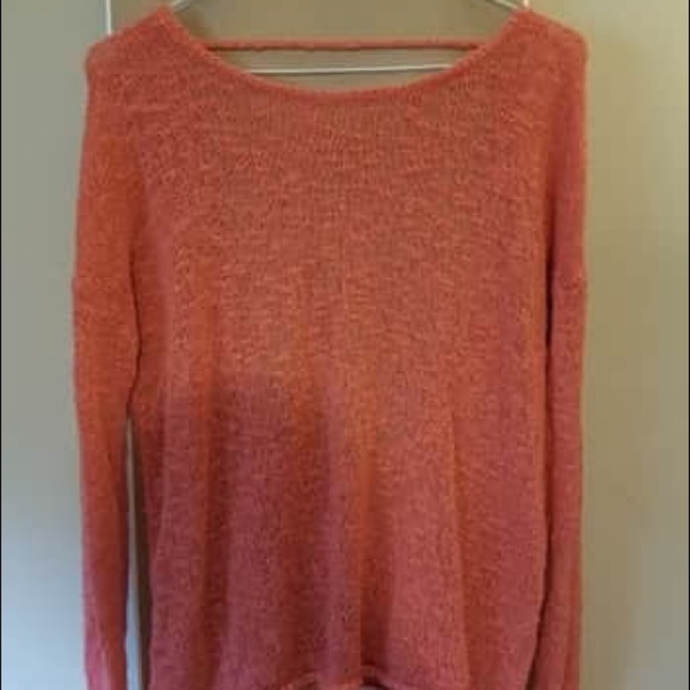 Garage open back pullover